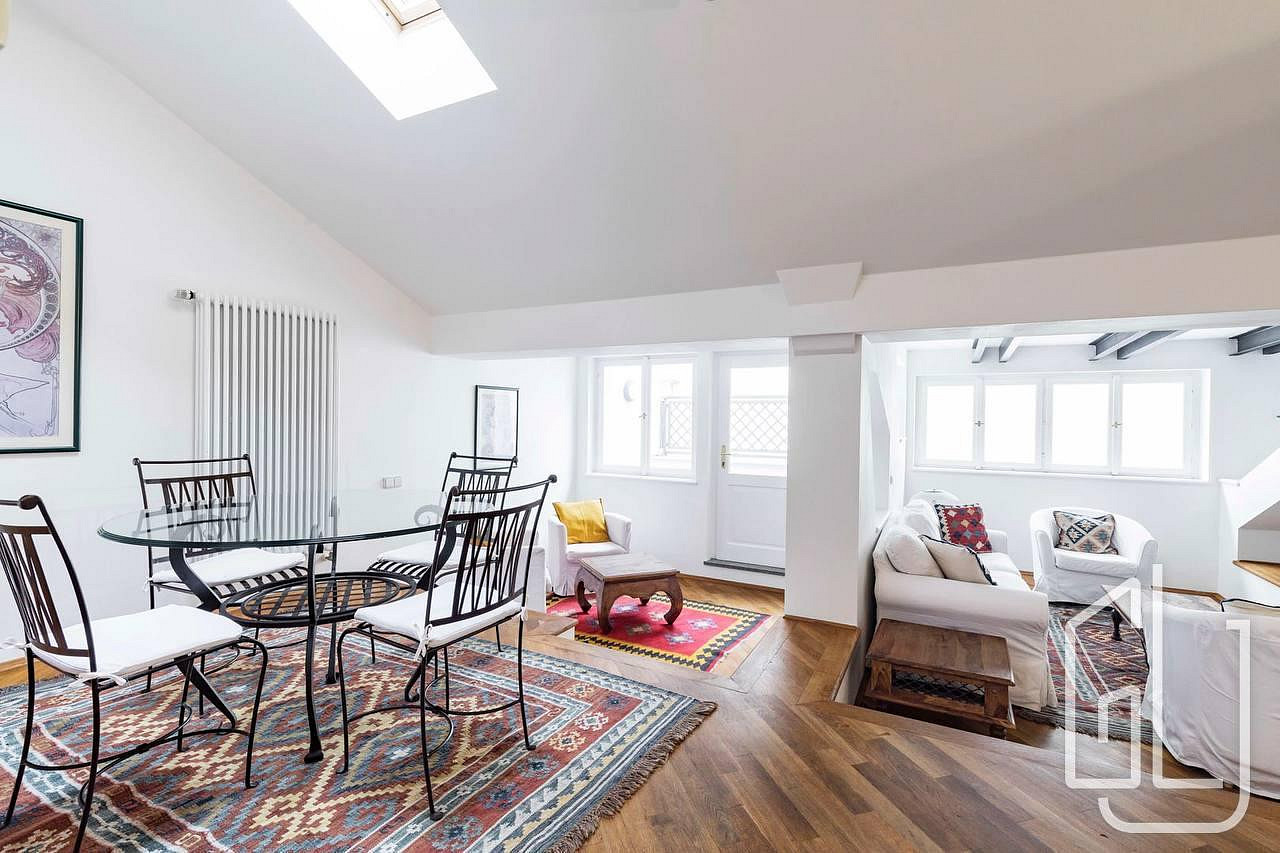 Pronájem bytu 3+kk 96 m²