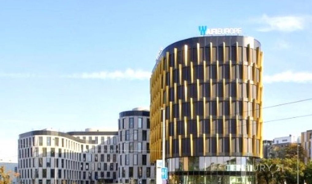 Pronájem kanceláře 188 m², Praha – náhled fotky 3