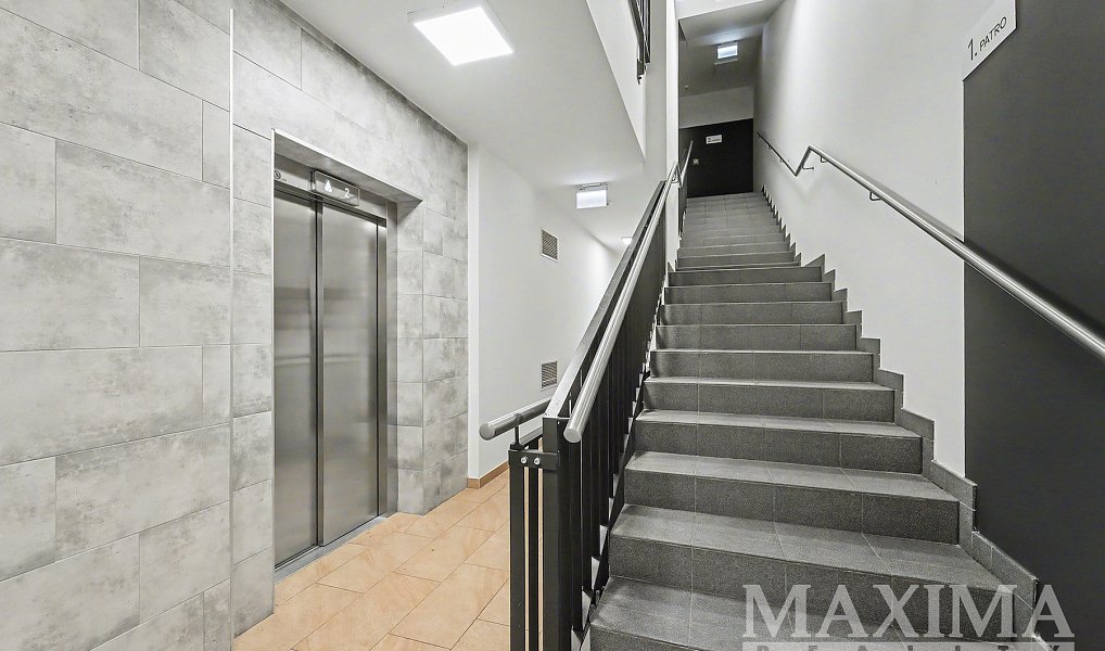 Prodej bytu 3+kk 77 m², Praha – náhled fotky 21