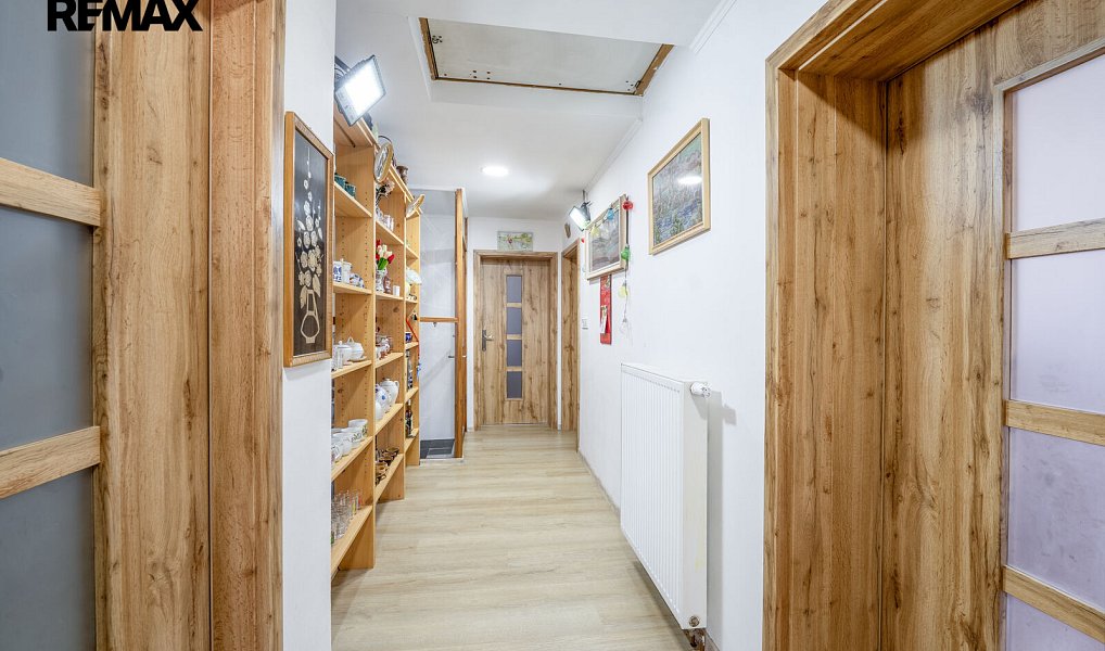 Prodej domu 180 m² s pozemkem 190 m², Stachy – náhled fotky 25