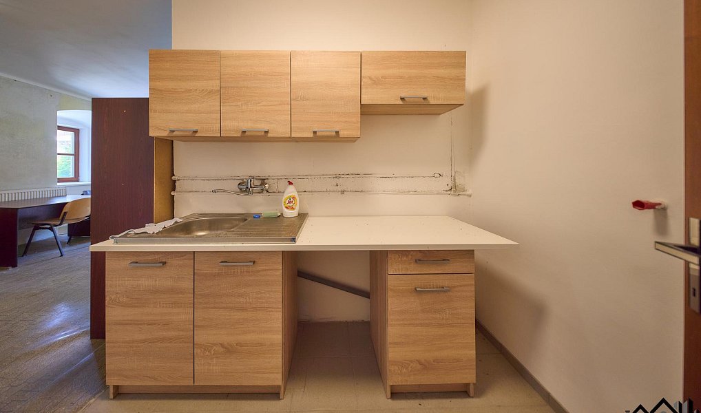 Prodej obchodních prostor 755 m², Lhota Rapotina – náhled fotky 8