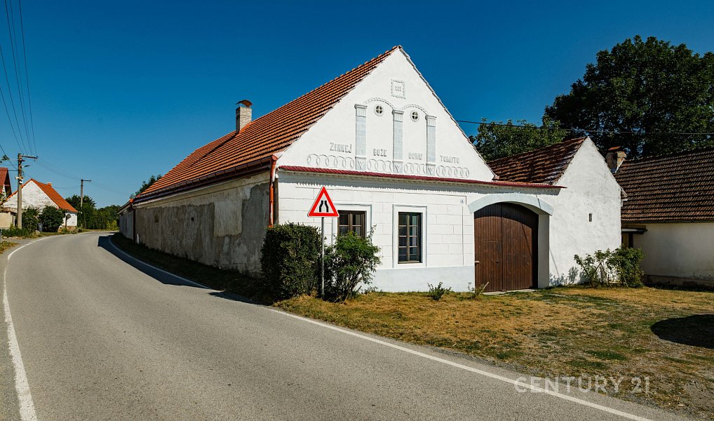 Prodej domu 270 m² s pozemkem 2 834 m², Soběslav – náhled fotky 3