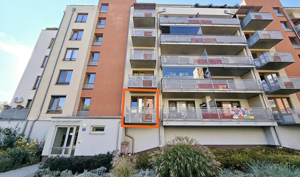 Pronájem bytu 1+kk, 37 m², Čakovice - Praha 18, Praha