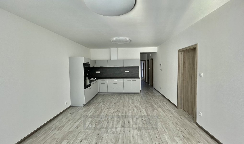 Pronájem bytu 4+kk 80 m², Včelná – náhled fotky 3