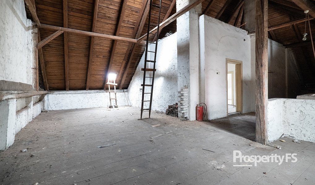 Prodej domu 200 m² s pozemkem 396 m², Hostomice – náhled fotky 3