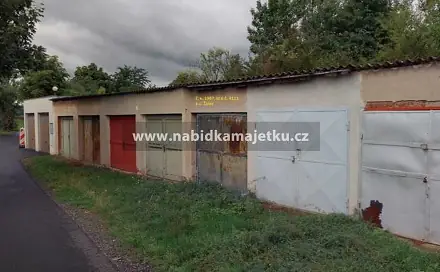 Žatec - garáž č. e. 1967 (na st. p.č. 4111 o výměře 17 m2, LV 10001), Žatec, okres Louny