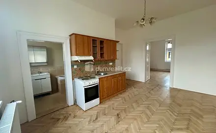 Pronájem bytu 2+1 84 m², Královská cesta, Kolín - Kolín IV