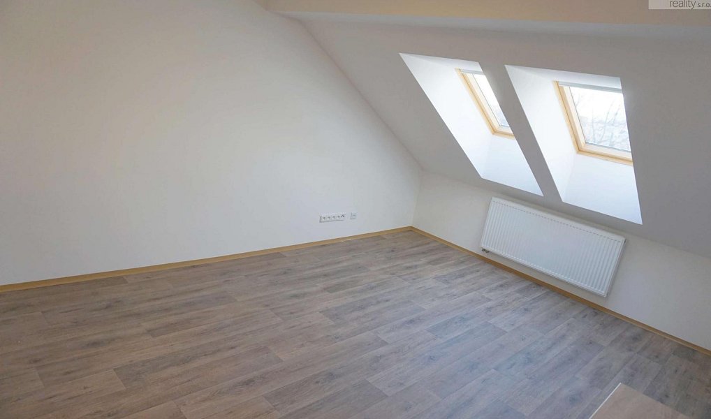 Pronájem bytu 4+kk 70 m², Litvínov – náhled fotky 5