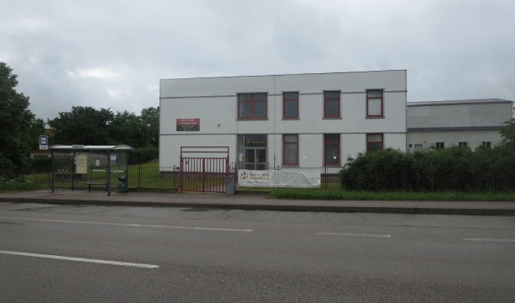 Pronájem komerčního objektu (jiného typu) 1 000 m², Benešov – fotka 1 z 5