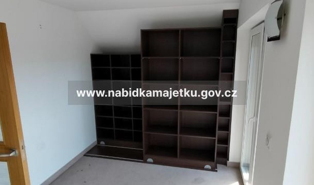Prodej domu 767 m² s pozemkem 2 143 m², Drahňovice – náhled fotky 24