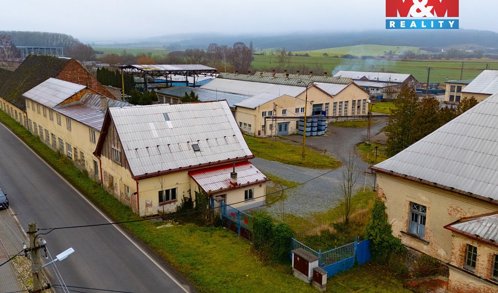 Prodej výrobních prostor 3 223 m², Dolní Bousov – náhled fotky 5