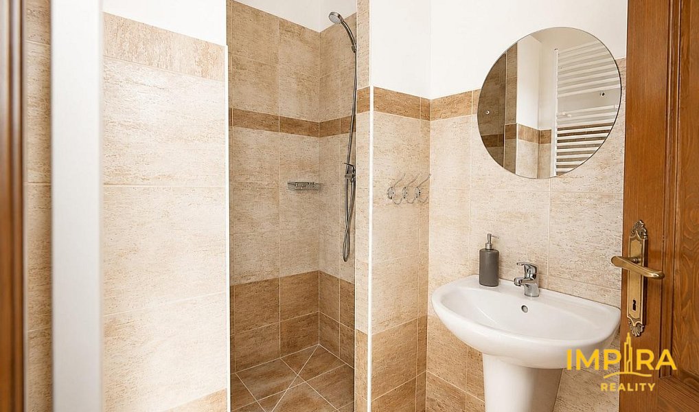 Prodej nájemního domu, činžáku 2 434 m², Nová Bystřice – náhled fotky 34