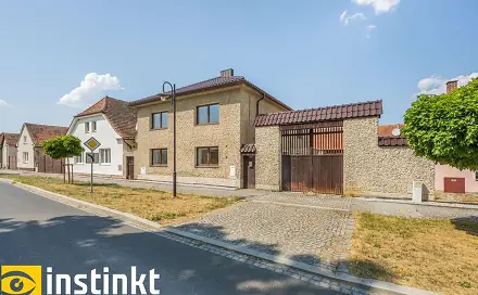 Prodej domu 220 m² s pozemkem 1 450 m², Dolní Lukavice, okres Plzeň-jih