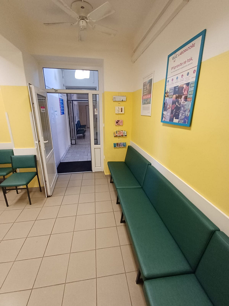 Pronájem kanceláře 159 m² – pohled 3