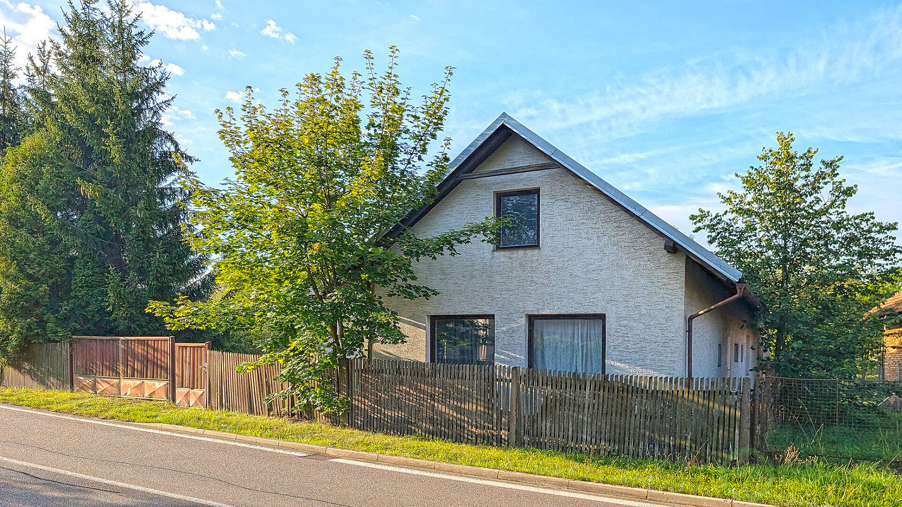 Prodej domu 268 m² s pozemkem 762 m²