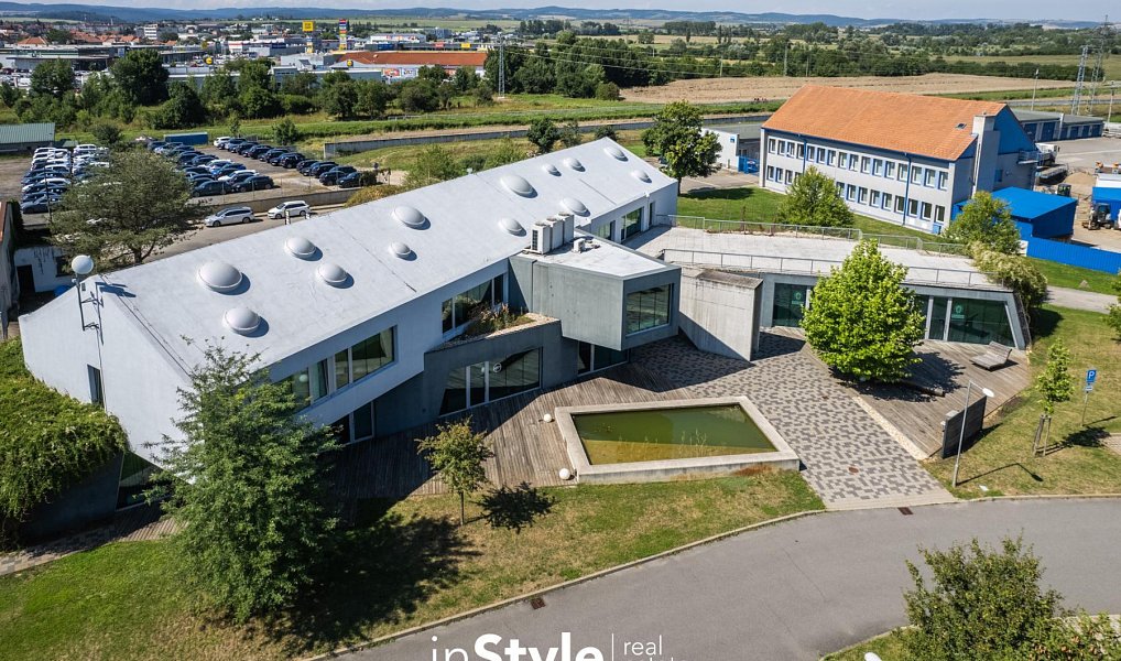 Pronájem kanceláře 25 m², Staré Město – náhled fotky 12