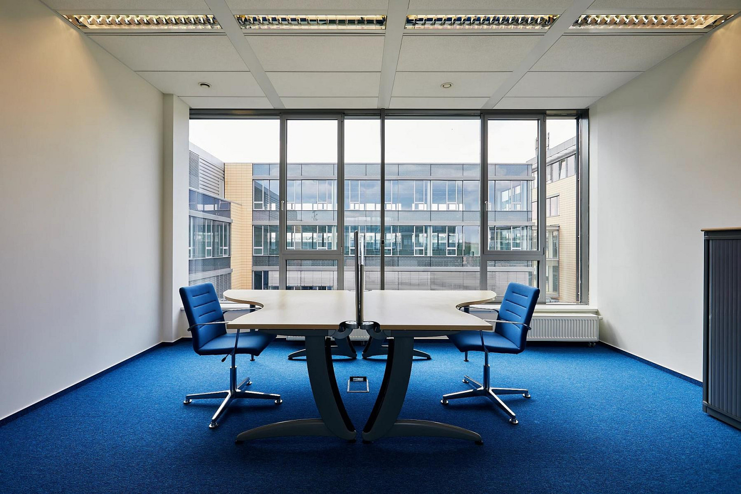 Pronájem kanceláře 475 m² – fotografie 2