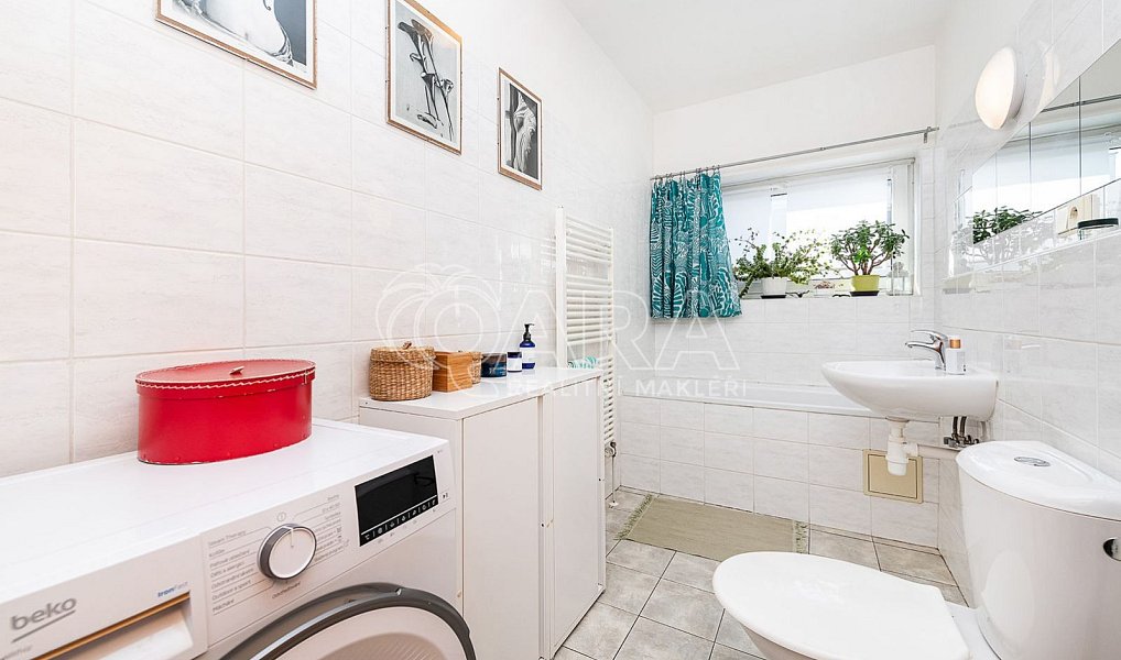 Prodej bytu 1+kk 39 m², Praha – náhled fotky 9