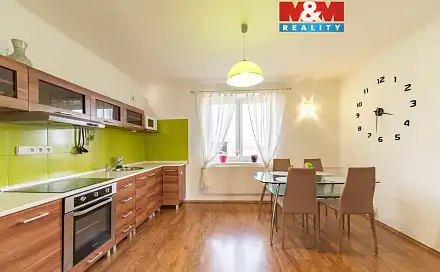 Prodej bytu 3+1 83 m², Nádražní čtvrť, Vojtanov, okres Cheb