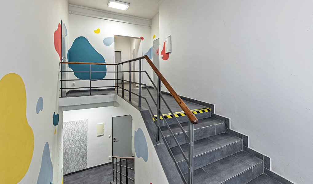 Pronájem obchodních prostor 411 m², Praha – náhled fotky 12