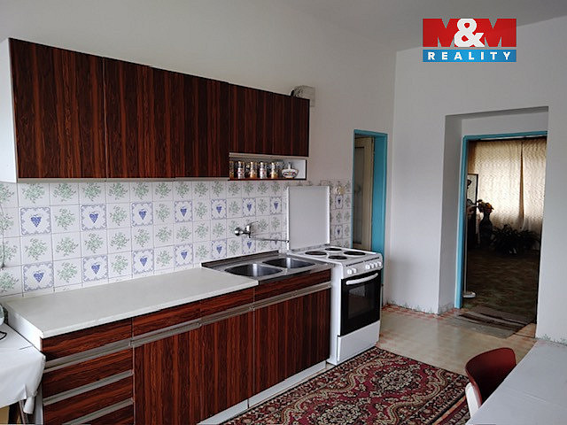 Prodej domu 170 m² s pozemkem 1 588 m² — photo 2