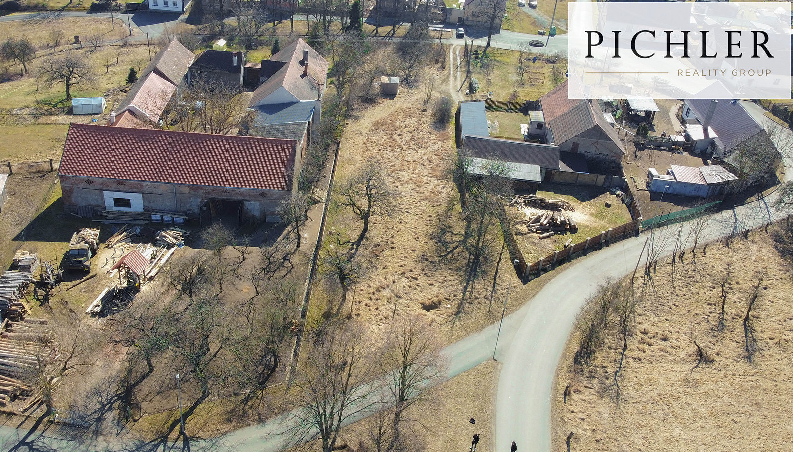 Prodej stavebního pozemku 934 m² — photo 2