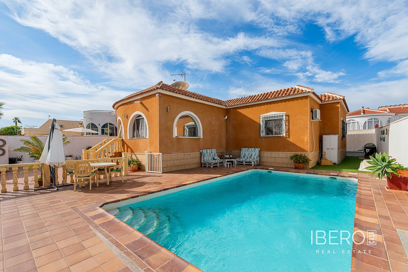 Prodej domu 158 m² s pozemkem 500 m²