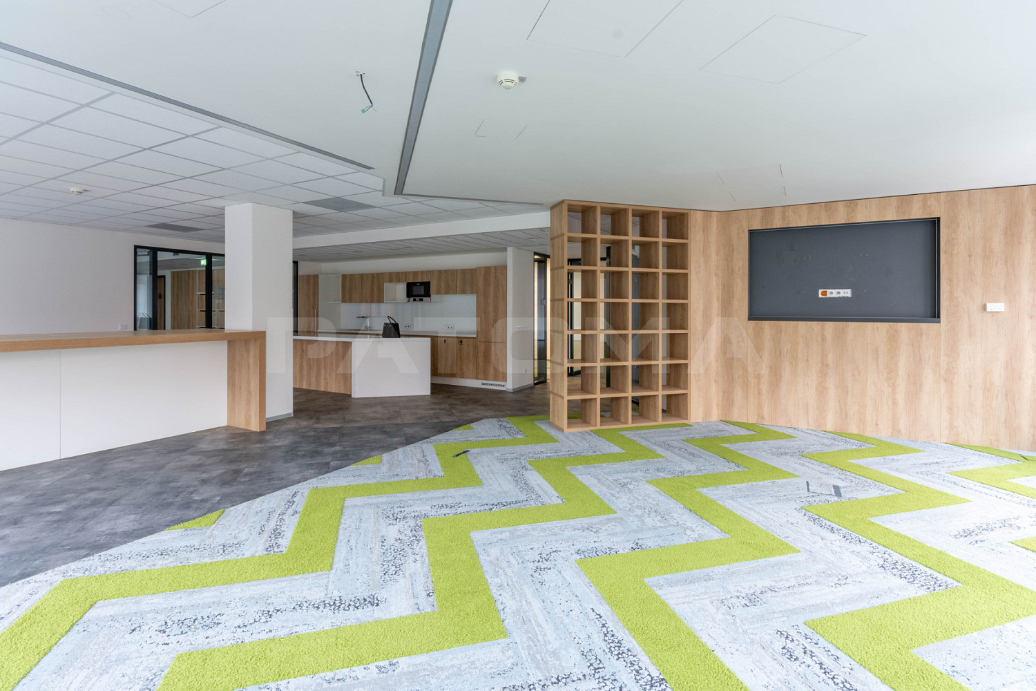 Pronájem kanceláře 379 m² – fotografie 4