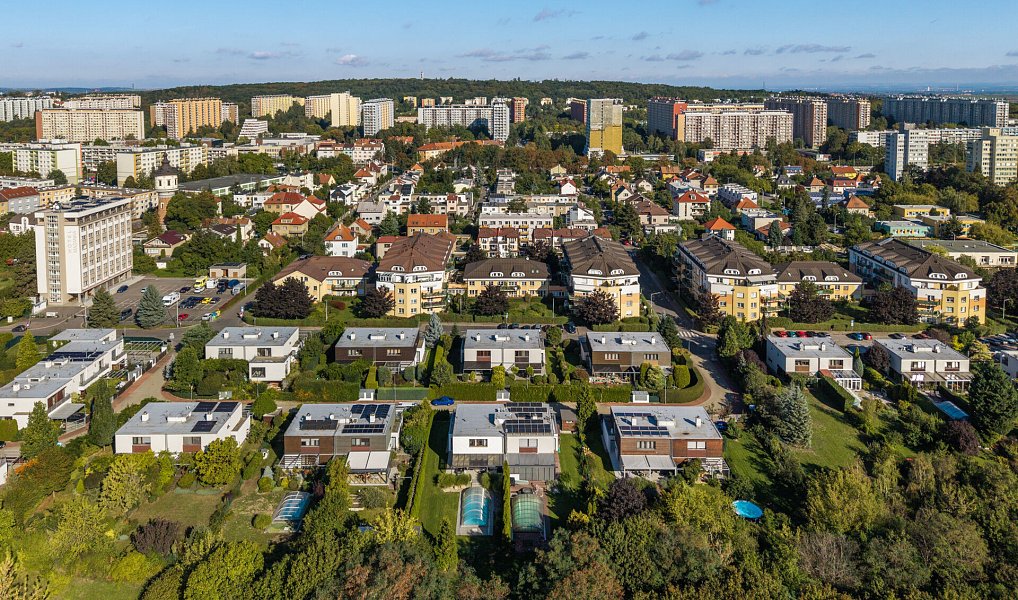 Prodej bytu 4+1 115 m², Praha – náhled fotky 26
