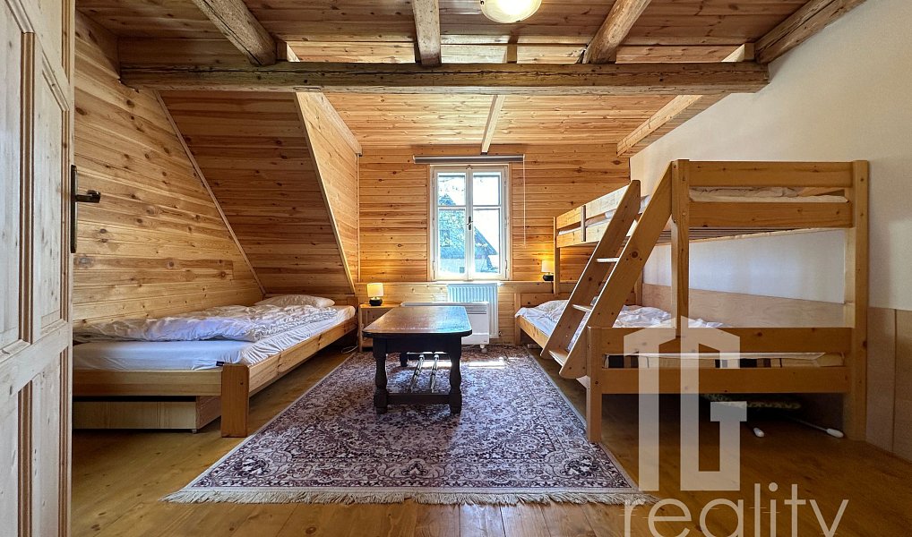 Prodej domu 211 m² s pozemkem 1 458 m², Klíny – náhled fotky 8