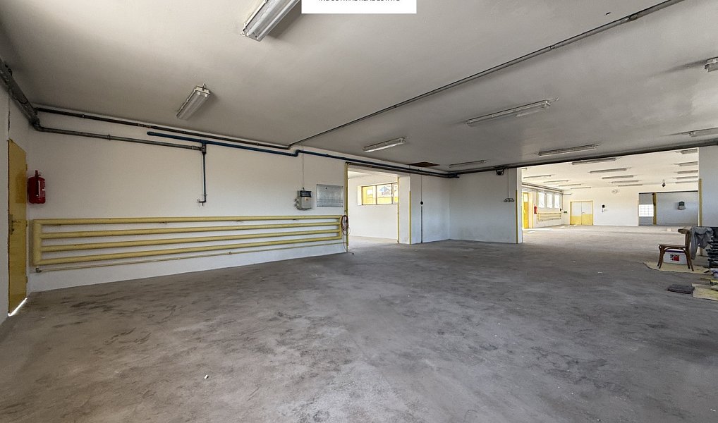 Pronájem skladovacích prostor 2 041 m², Veleň – náhled fotky 17