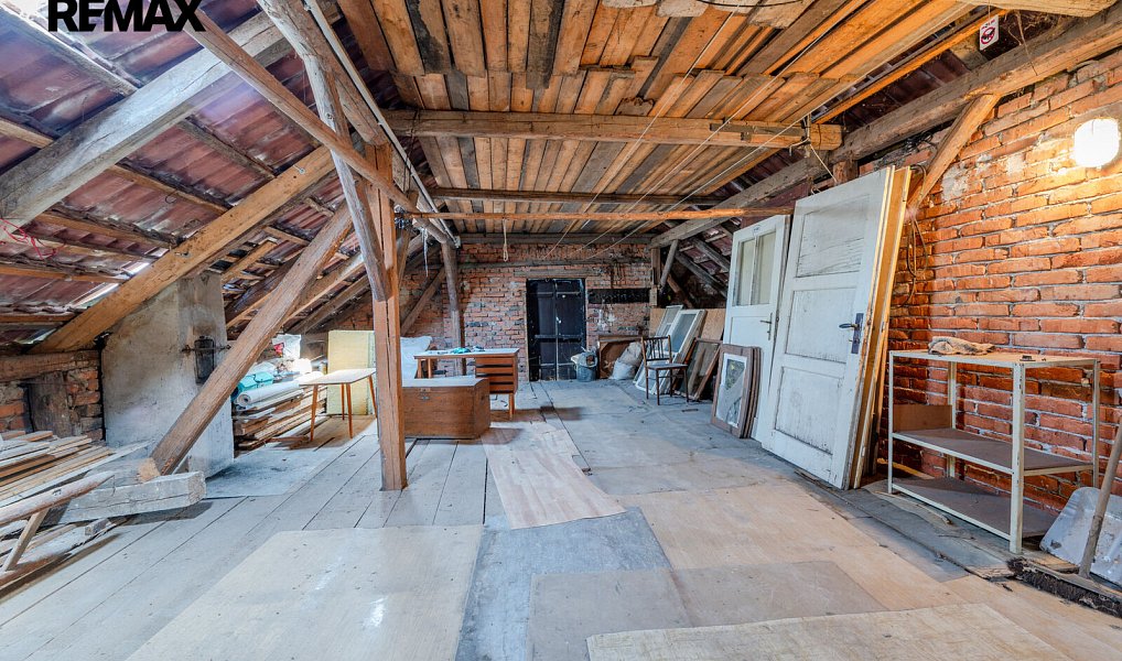 Prodej domu 230 m² s pozemkem 941 m², Kvasiny – náhled fotky 24
