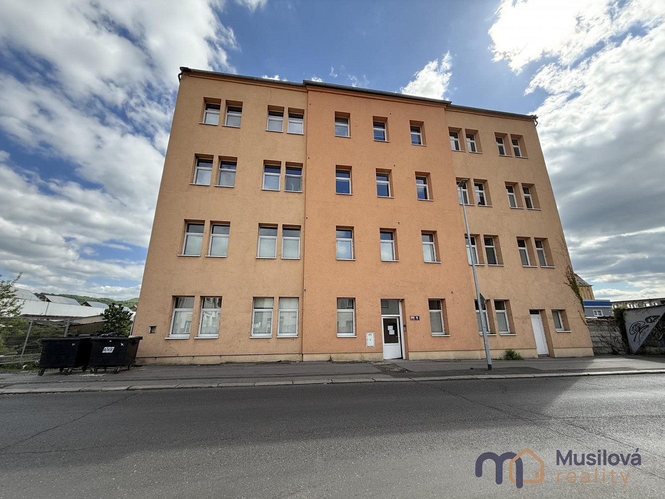 Pronájem bytu 2+kk 51 m² – fotografie 2