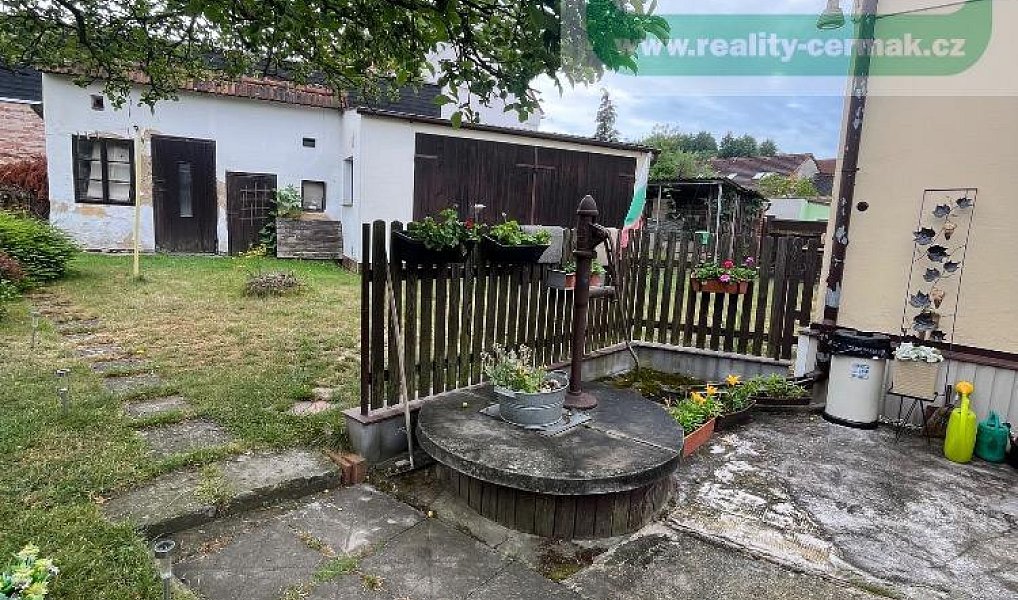 Prodej domu 240 m² s pozemkem 688 m², Staňkov – náhled fotky 8