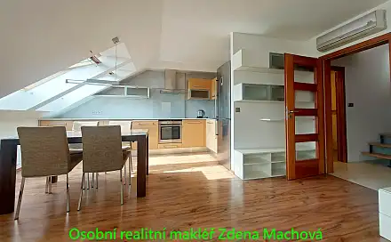 Pronájem bytu 3+kk 92 m², Gutova, Praha 10 - Strašnice