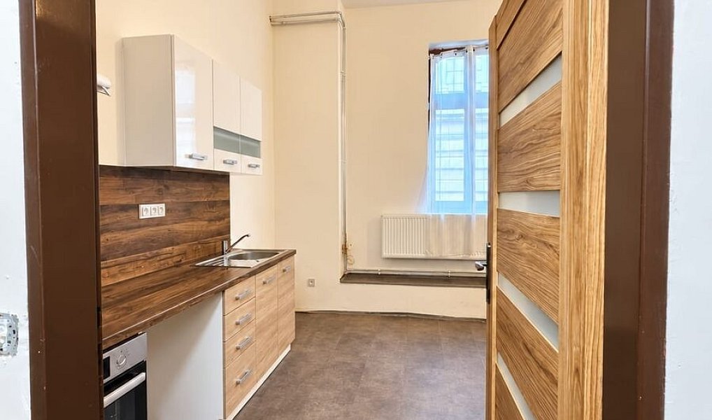 Pronájem bytu 1+kk 22 m², Duchcov – náhled fotky 3