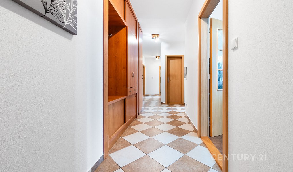 Prodej bytu 3+1 87 m², Tlučná – náhled fotky 8