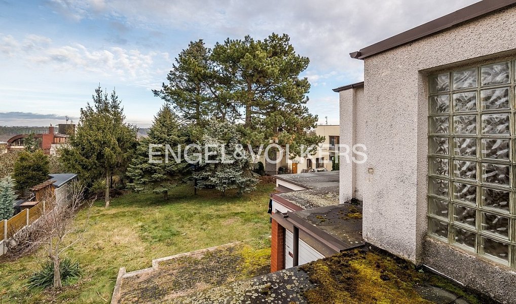 Prodej domu 300 m² s pozemkem 904 m², Praha – náhled fotky 10