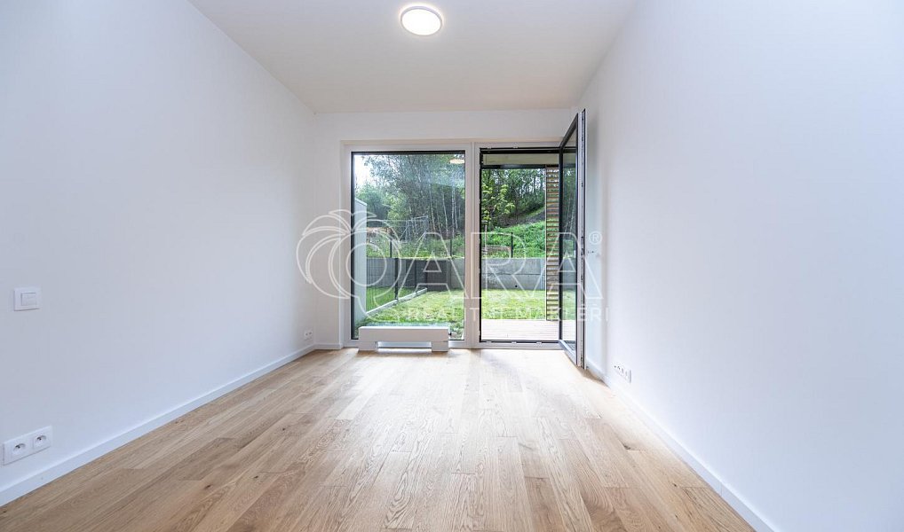 Pronájem bytu 2+kk 50 m², Praha – náhled fotky 3