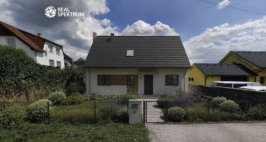 Prodej stavebního pozemku 1 439 m²