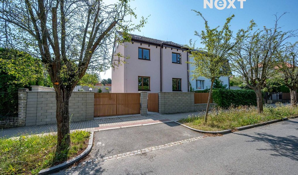 Pronájem bytu 2+kk, 61 m², Praha-východ, Říčany