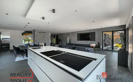 Prodej domu 268 m² s pozemkem 720 m², Východní, Úherce, okres Plzeň-sever