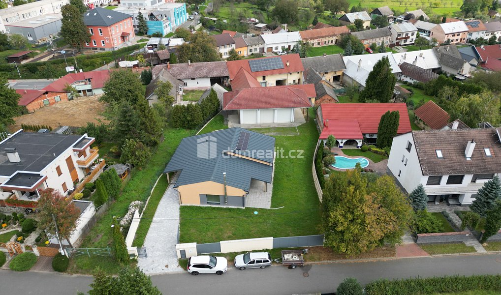 Prodej domu 250 m² s pozemkem 1 328 m², Tečovice – náhled fotky 30