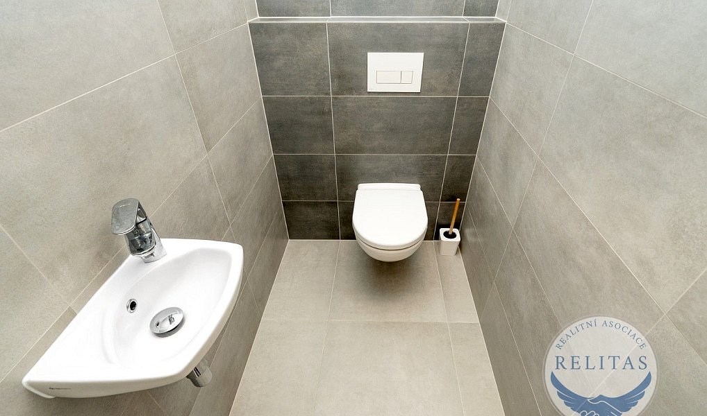Prodej bytu 4+kk 145 m², Kladno – náhled fotky 15