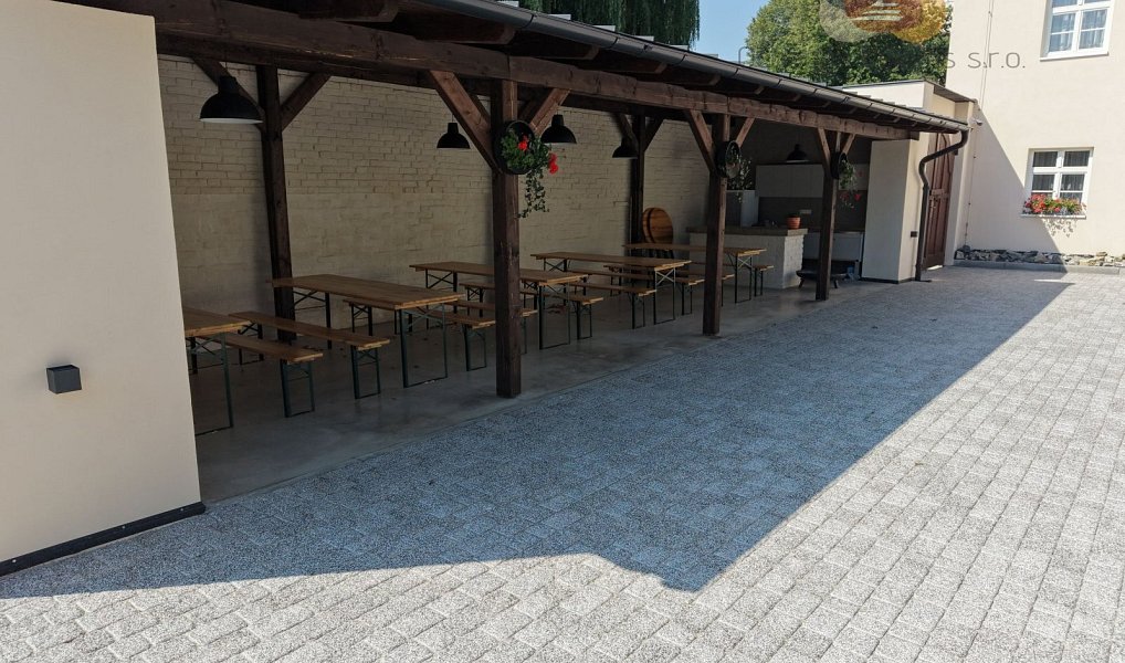Prodej ubytovacího objektu 690 m², Hněvotín – náhled fotky 29