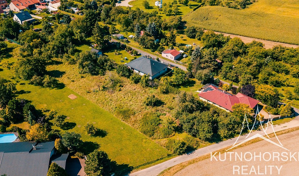 Prodej stavebního pozemku 856 m², Týnec nad Labem – náhled fotky 3