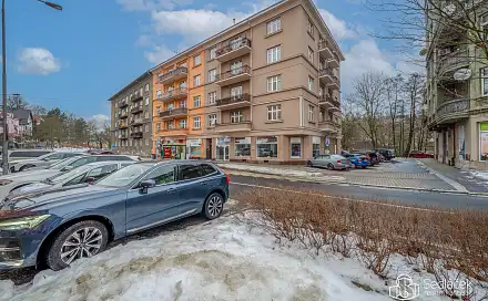 Prodej bytu 3+1 93 m², Vítězná, Karlovy Vary - Drahovice
