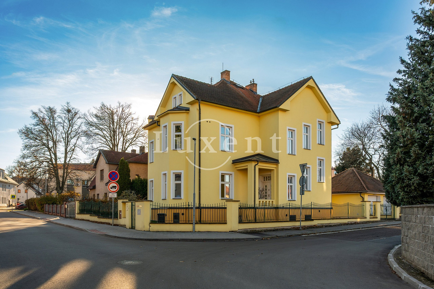 Prodej domu 361 m² s pozemkem 844 m² – fotografie 2