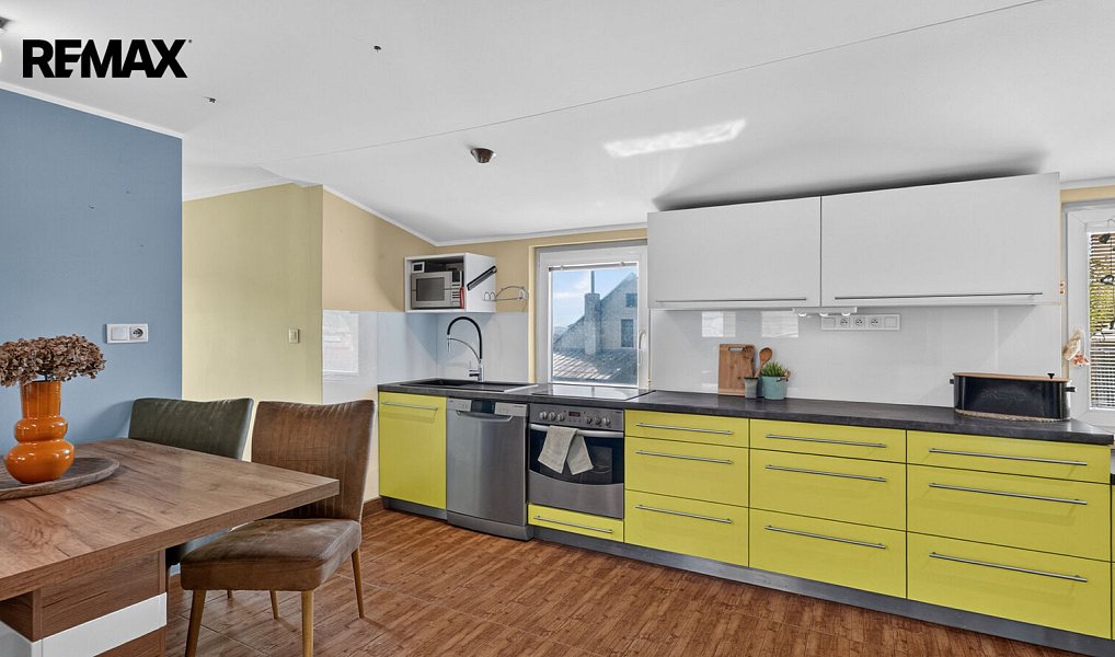 Prodej domu 106 m² s pozemkem 740 m², Všestary – náhled fotky 2