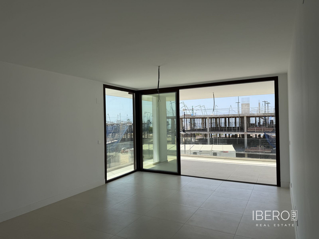 Prodej bytu 4+kk 101 m² — photo 3